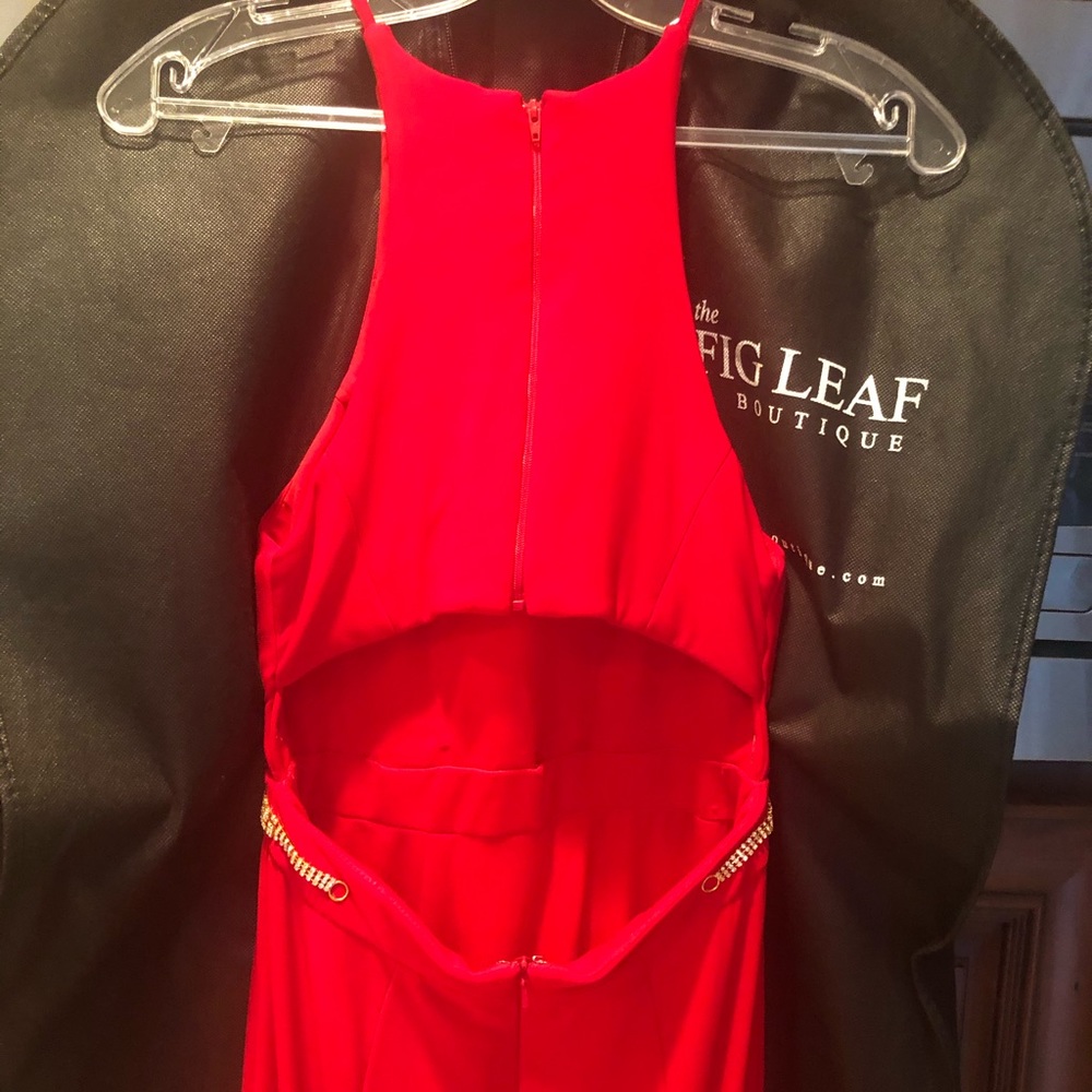 RED DRESS BOUTIQUE - Picture 9 of 9